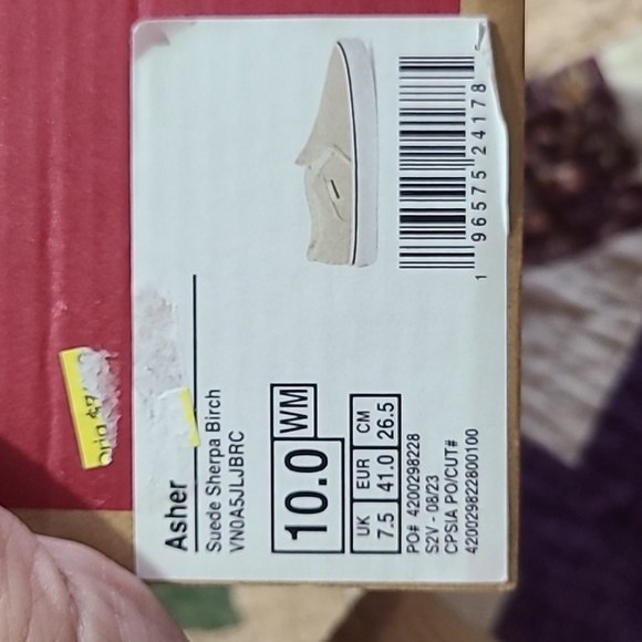 Vans Cream Slip-On Fleece Lined Sneakers Size 10 - Picture 6 of 7